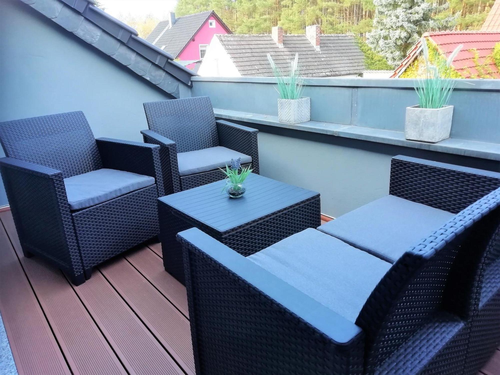 Ferienwohnung Am Waldesrand - Garten, Terrasse, Grill, Luftkuehler, Massagesessel, Kinderspielecke, Spielekonsole Cottbus Exterior foto